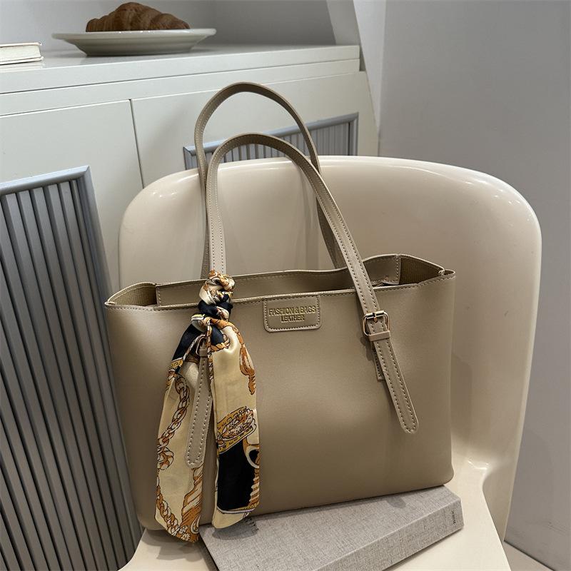 Premium bag women's 2025 new autumn and winter shoulder bag large capacity fashion tote bag commuter women's bag