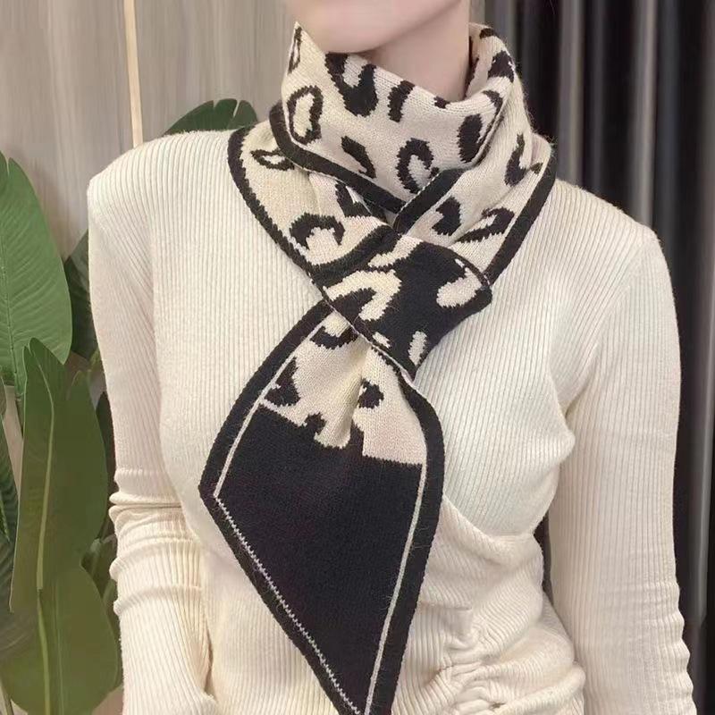 Women's Houndstooth Knitted Scarf, 2023 Winter All-Match Korean Style, Double-Sided Neck Warmer