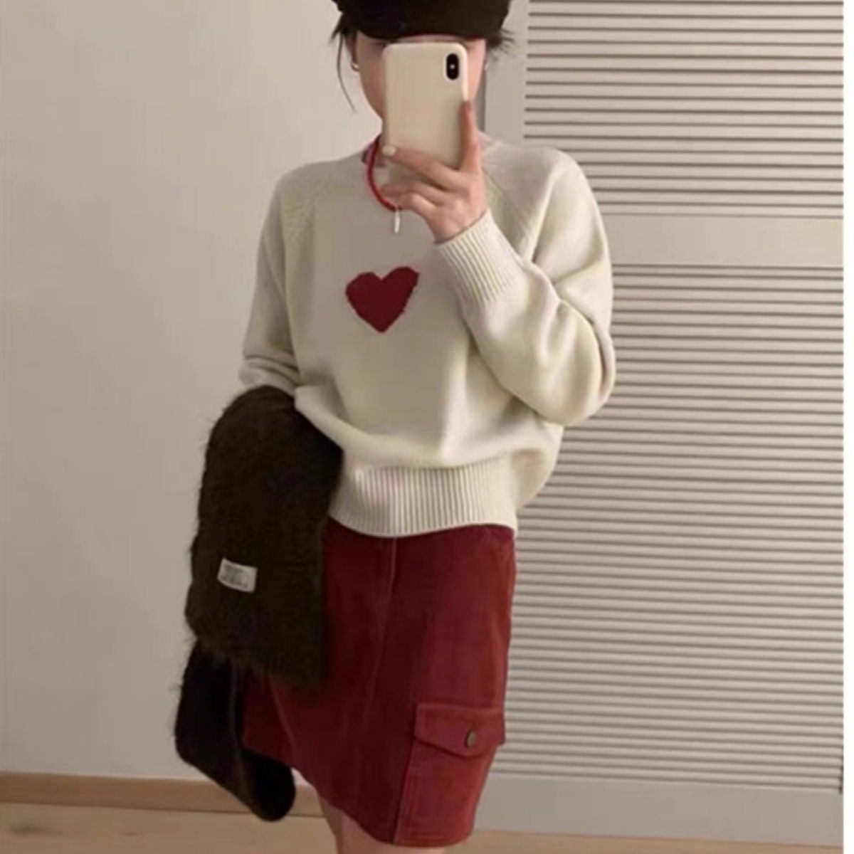 Autumn Winter New Style Socialite Long Sleeved Sequined Round Neck Knitted Sweater Fashionable Anti-aging Pullover Short Style One Size