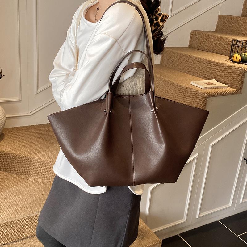 New women's tote bag, stylish and simple, suitable for commuting, large capacity, winged single-shoulder bag
