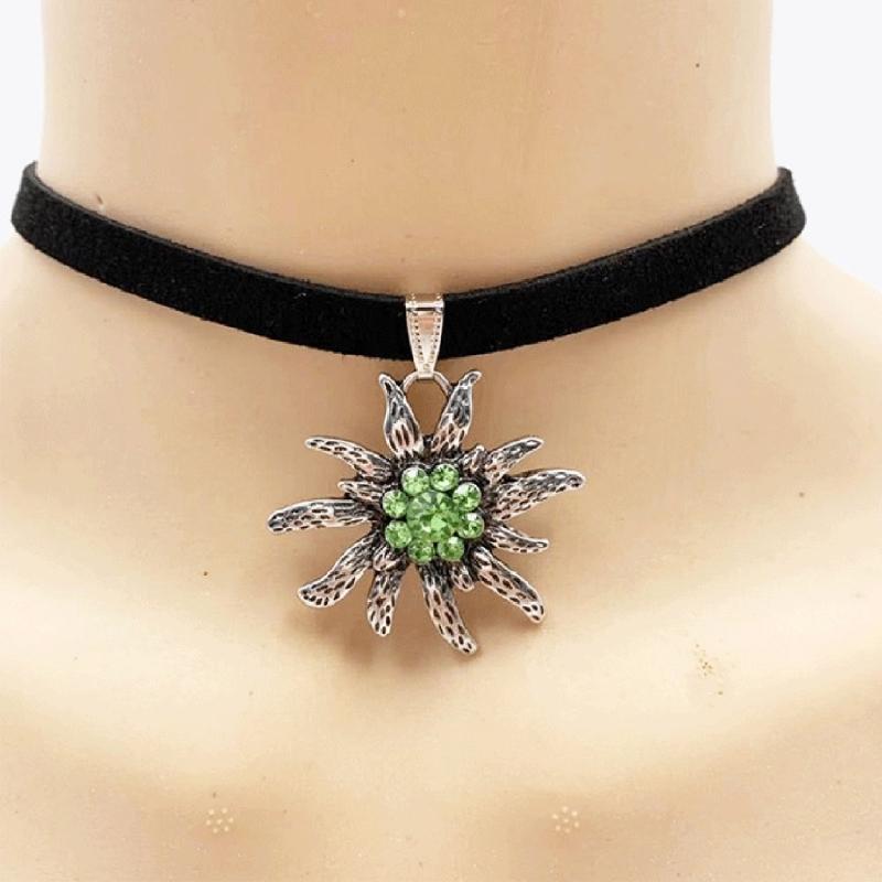 Traditional Vintage Edelweiss Necklace Fashion Flower Charm Pendant Necklaces Women Choker Clavicle Chain Jewelry Gift