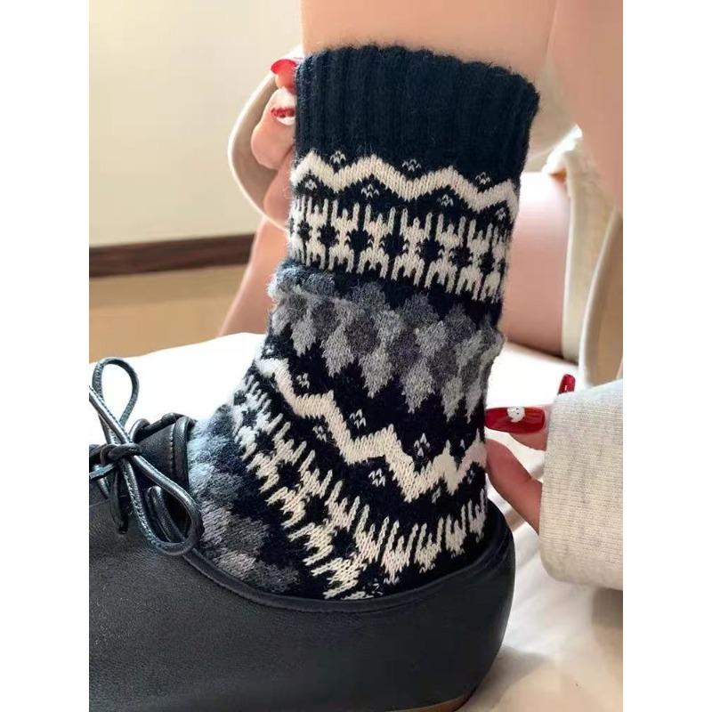 

Nordic Fair Isle Argyle Wool Socks Winter Japanese Style Warm Retro Ethnic Style Thick Long Pile Socks Exquisite Thickened Socks One Size