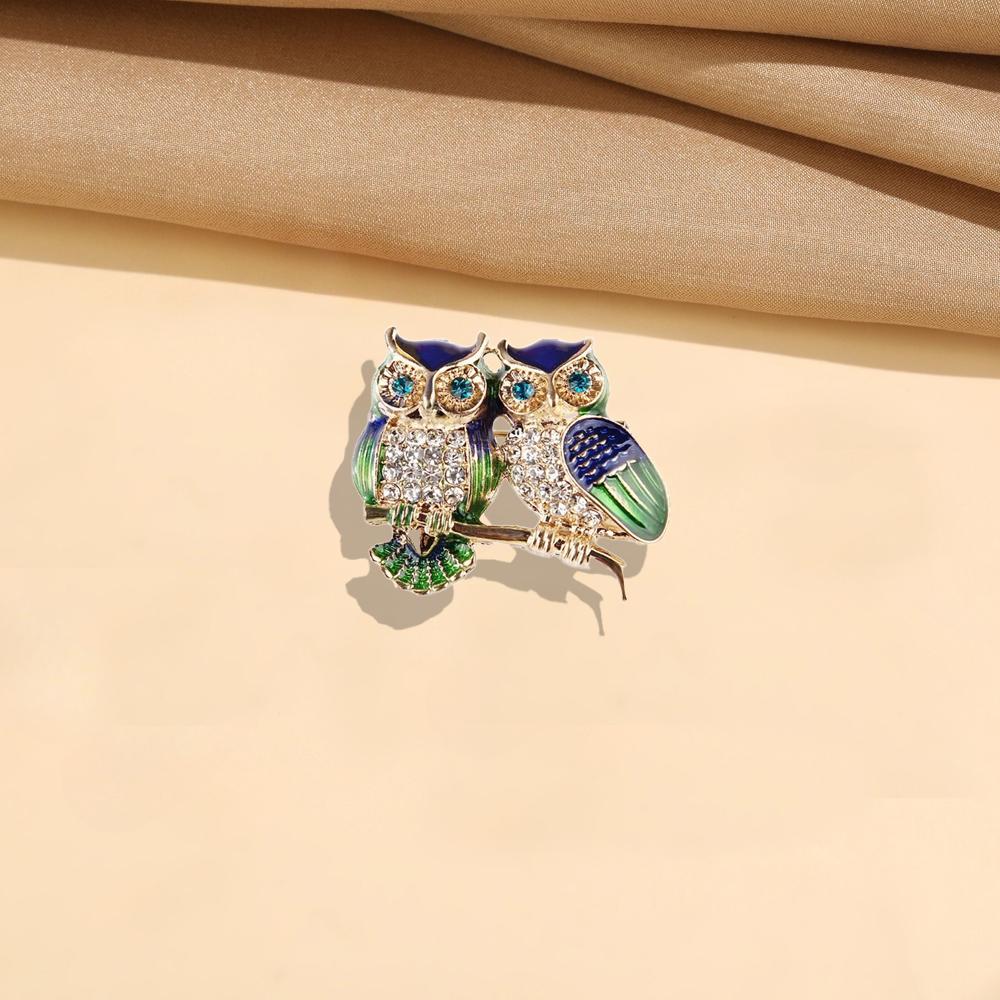 Owl-shaped Brooch Universal Animal Diamond-inlaid Alloy Corsage Pin Trendy Versatile Clothes Scarf Backpack Accessories Brooch