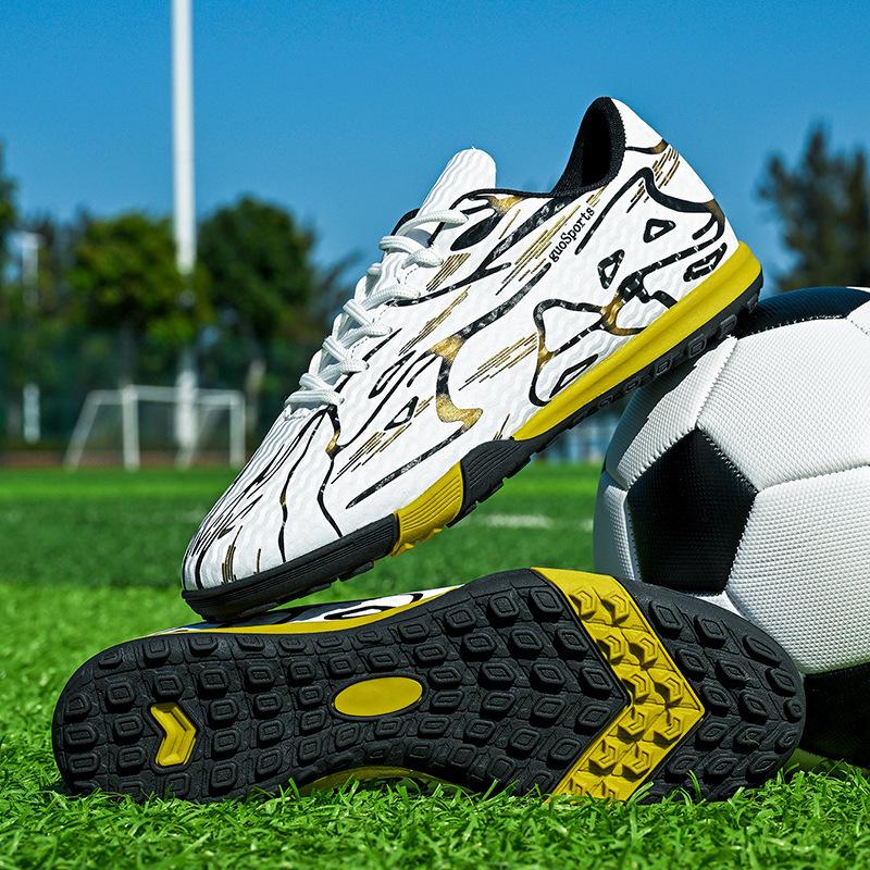 2025 summer low-top football shoes 2025 new youth student adult AG spikes sports competition training shoes
