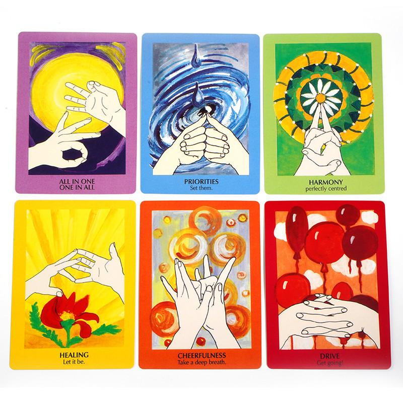 Mudras pour le corps, l'esprit et l'âme Le cours pratique sur le yoga avec 68 cartes pour la pratique Cartes de tarot Oracle
