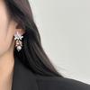 Three-Dimensional Flower Pearl Earrings Earrings Retro Light Luxury Exquisite Niche Design Elegant Light Luxury Art Fresh And Versatile