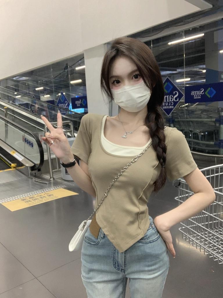 2024 Summer Women's Square Neck Slim Contrast Color Fake Two Piece Fishbone Design Short Sleeve Women's Tops T-Shirt Trendy