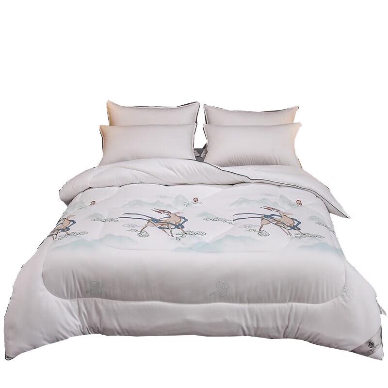 

Juncheng All-Season Blended Quilt