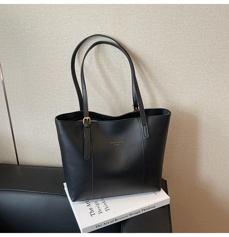 High-end fashion versatile bag women's new trendy large-capacity shoulder tote bag textured messenger bag