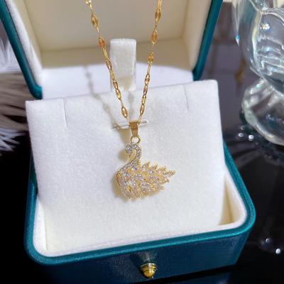 Mode Collier Pendentif Cygne Dessin Animé Full Cristal pour Femmes Charme Couleur Dorée Acier Inoxydable Zircon Chokers Bijoux