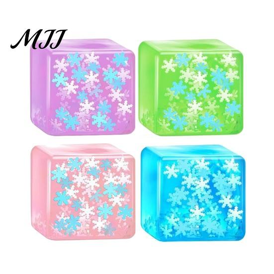 Snowflake Stress Ball 1/4Pcs Frosted Ice Cube Squeeze Toy Anxiety Relief Glow-in-the-dark Glowing Sensory Soft Stretchy Pinch Party Favors TPR