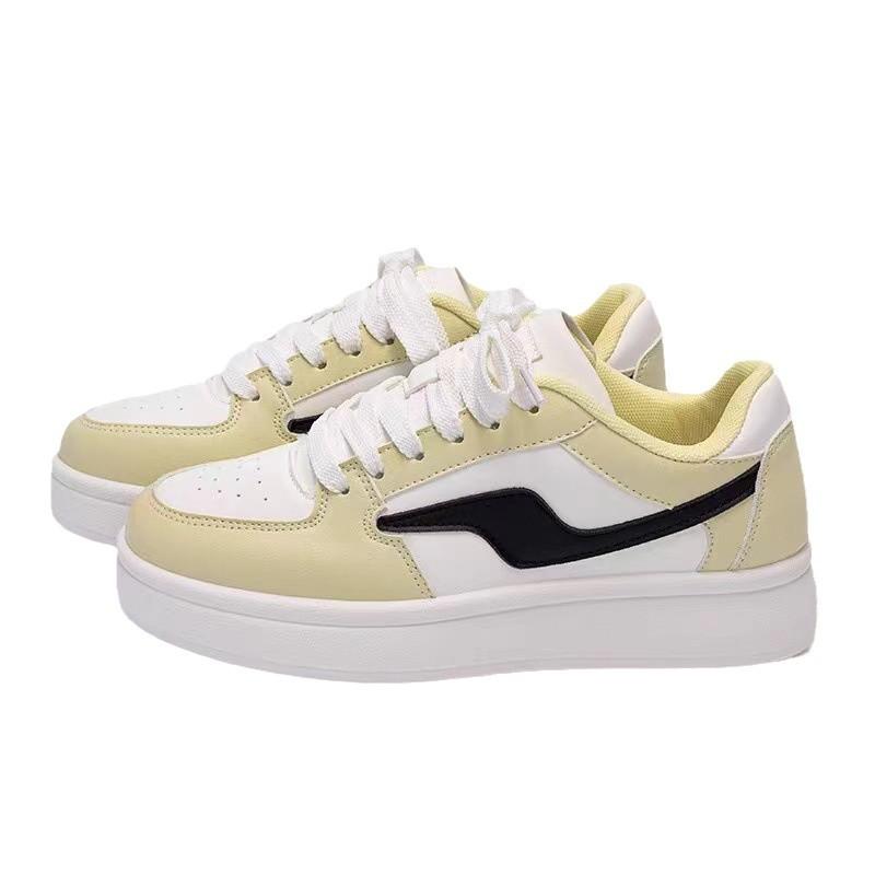 Retro Platform Bread Shoes Women's Ins College Style Versatile Korean Version of Little White Shoes 2025 Autumn New Casual Board Shoes
