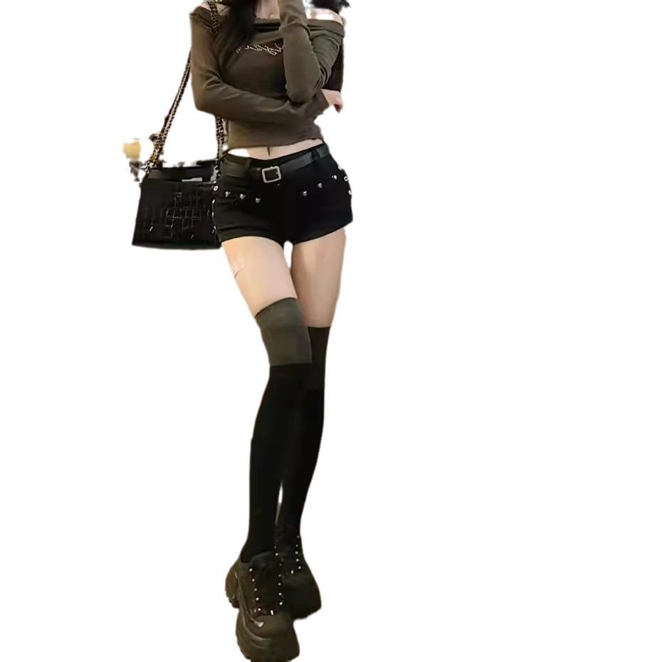 Y2K Retro Low-Waist Rivet Denim Shorts