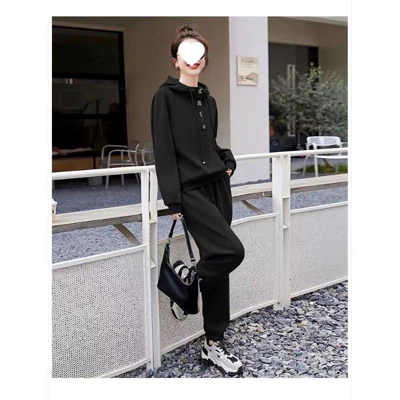 Two Stylish and Loose Sweatshirts for Women in Spring and Autumn, Suitable for Overweight Girls in Winter