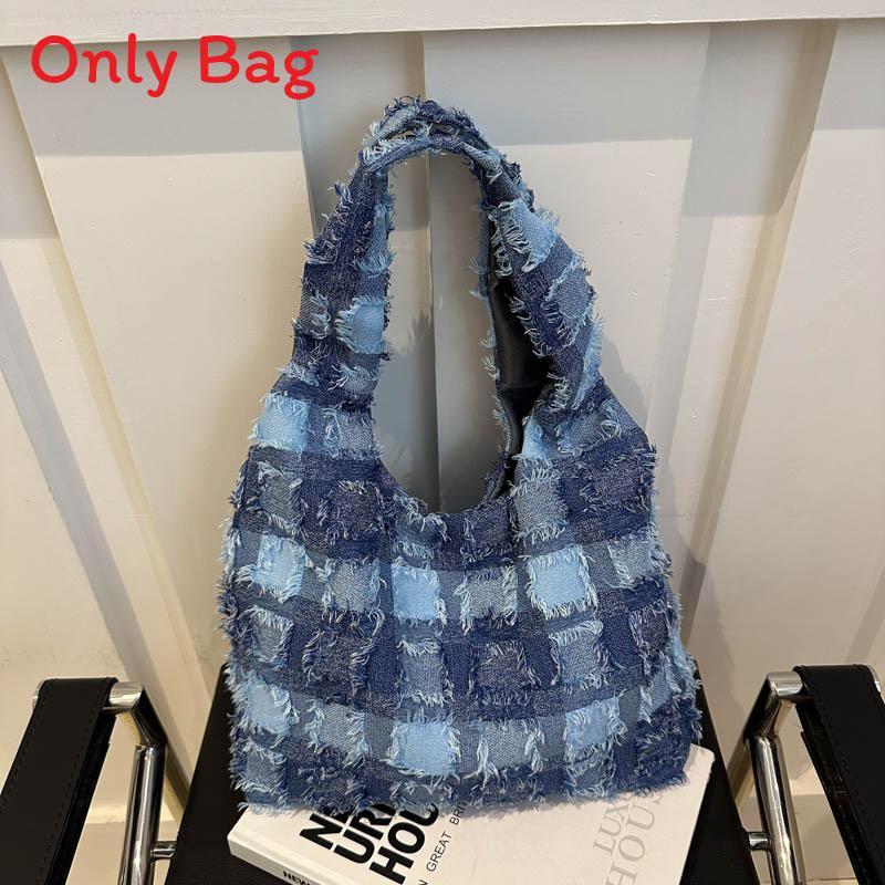 Canvas Tote Bag For Women With Quilted Pattern And Shoulder Strap For Casual Daily Use