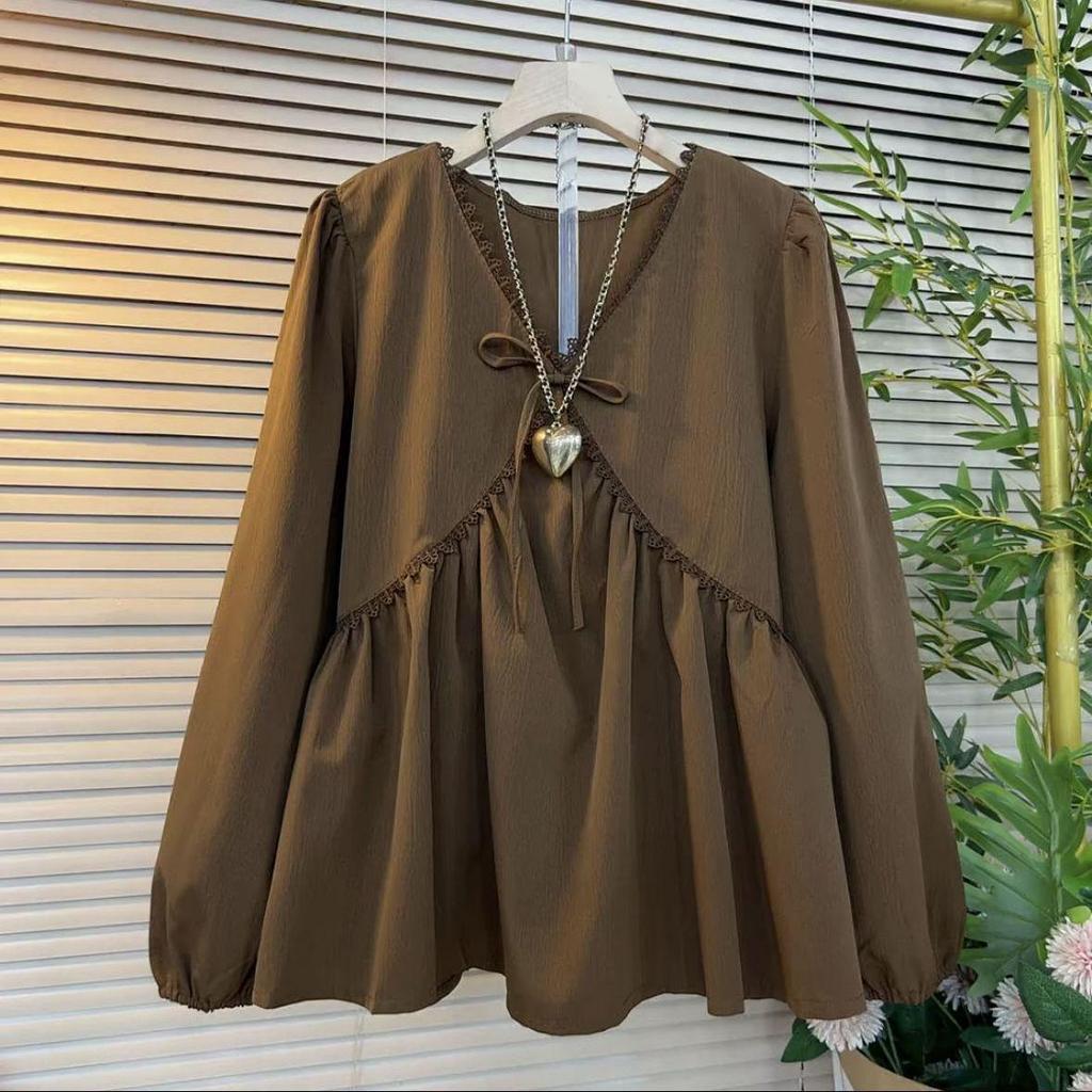 Plus Size Women's Irregular V-Neck Long-Sleeve T-Shirt - Stylish, Flaw-Hiding, Loose Fit for Spring & Autumn