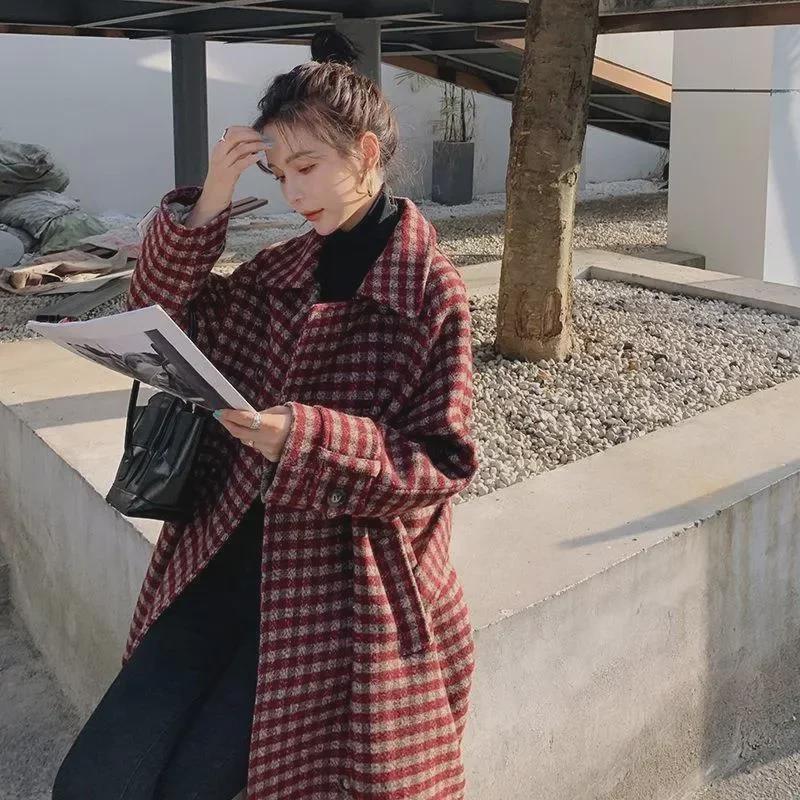 Women's 2024 Plaid Woolen Coat: Korean Style, Mid-Length, Slim Waist with Pockets, Thick for Winter