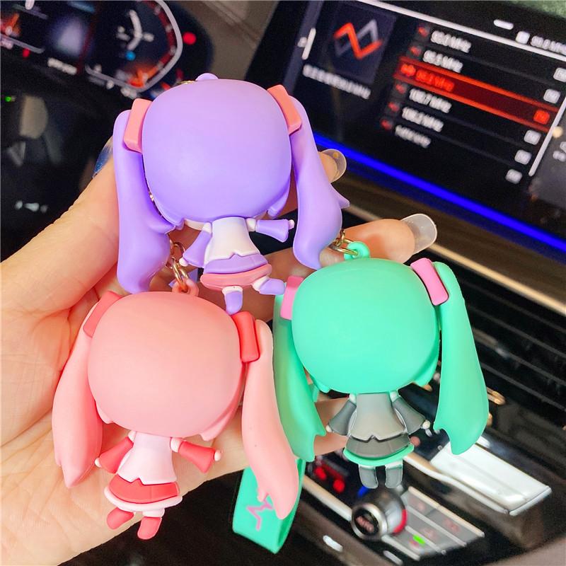 Klassische Anime Hatsune Miku Figur Modell Spielzeug Schlüsselanhänger Süßes und Schönes Mädchen Dekorative Rucksack Anhänger Kleines Geschenk