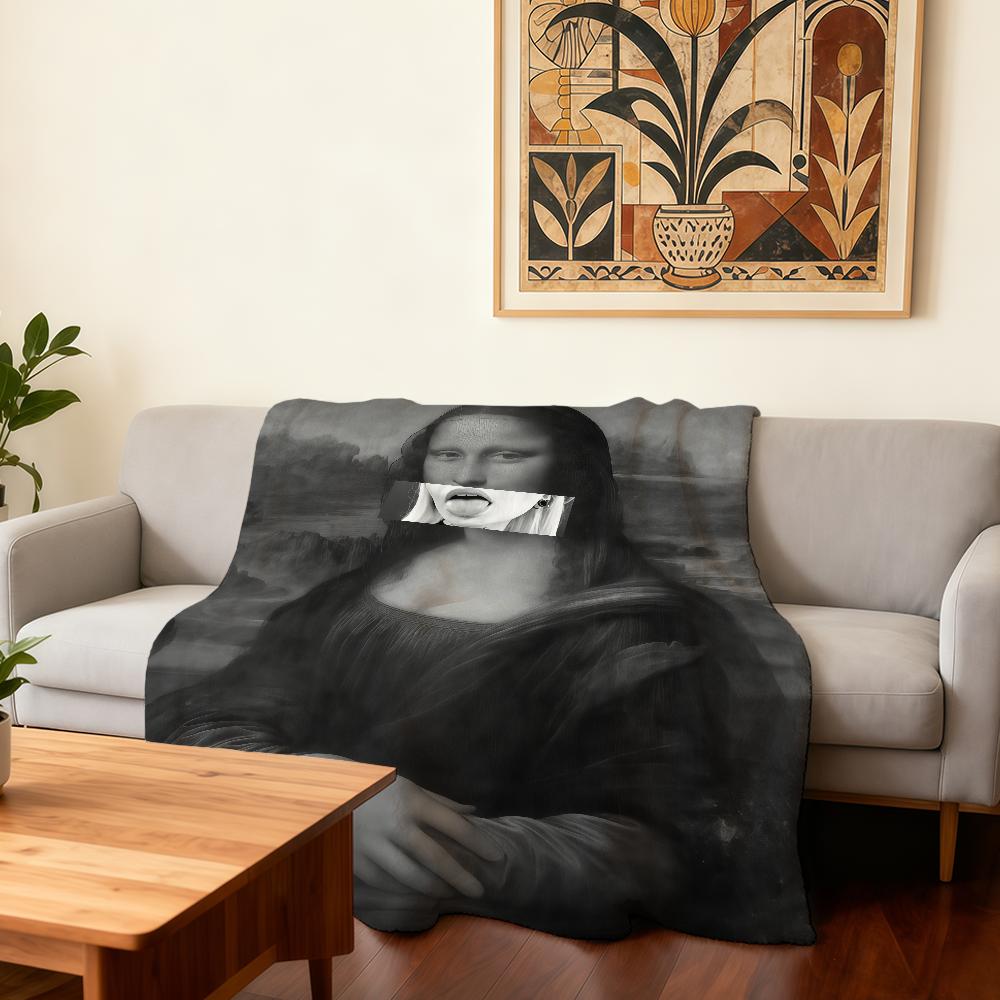 Mona Lisa Smile Art Funny Blanket Super Warm Comfortable Plush Throw Blanket Child Home Sofa Bedroom Gift