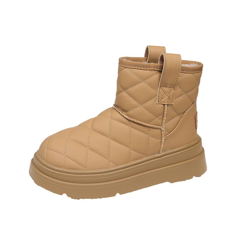 Harbin medium top velvet thickened snow boots women's winter 2025 new thick-soled versatile leather surface non-slip large cotton shoes