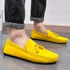 Heißer Verkauf Mode Gelbe Flache Schuhe für Herren Bequeme Wildleder Slipper Mann Slip-on Leder Freizeitschuhe Große Größe 48 Zapatos Hombre