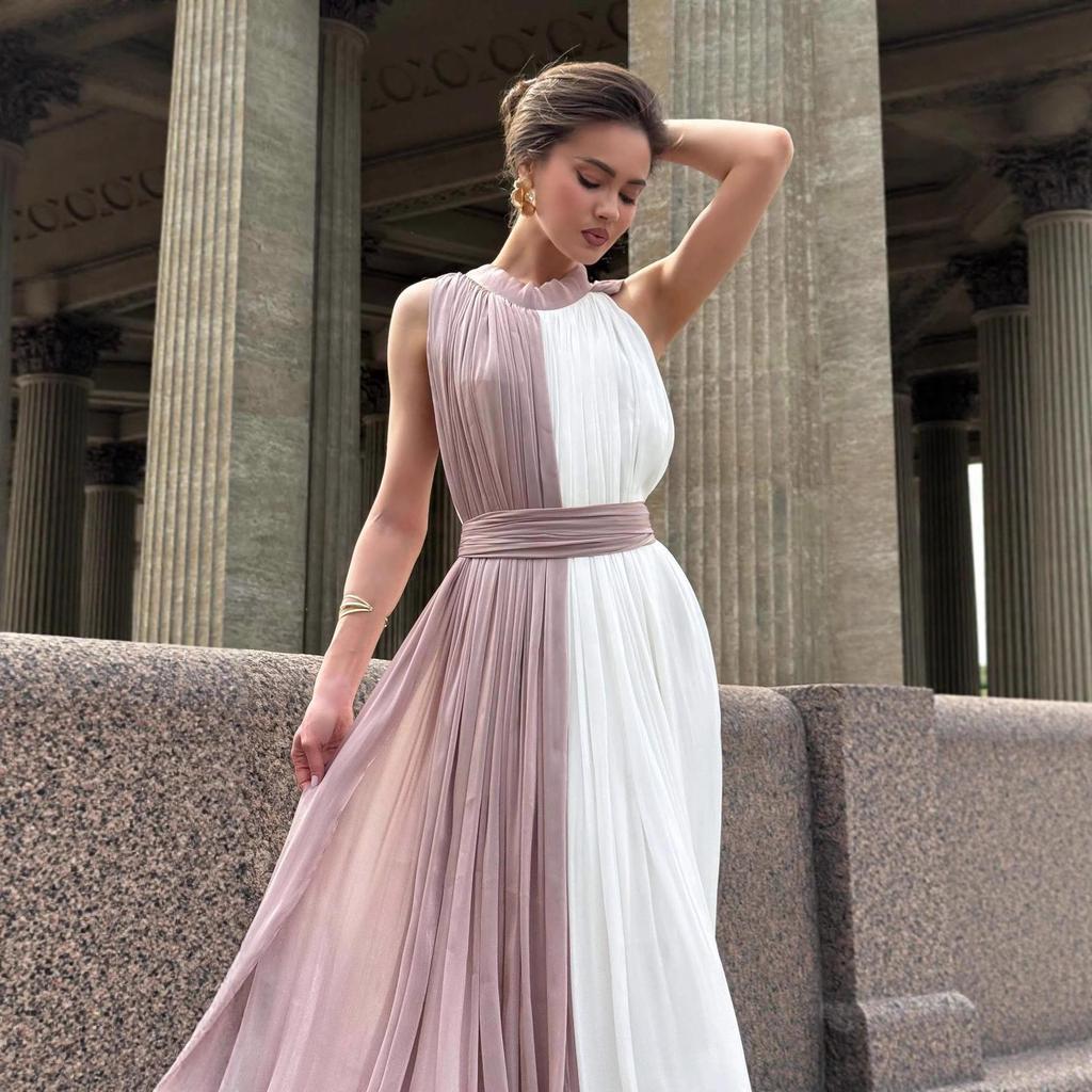 Elegantes ärmelloses plissiertes langes Sommerkleid 2025 mit Schal