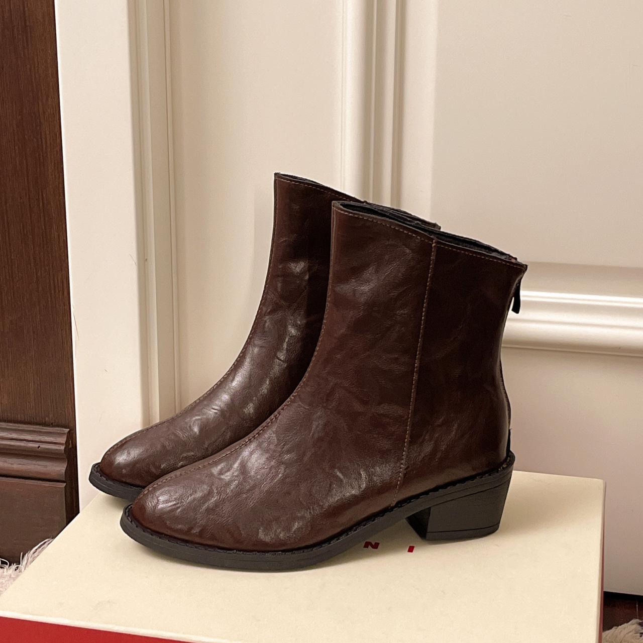 

Maillard коричневые квадратный носок короткие ботильоны женские осень и зима новые французские ретро тонкие V-образный вырез до щиколотки толстый каблук тонкие ботильоны 40 темно-коричневого