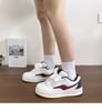 Light yellow color scheme Guochao niche bread shoes women's ins2025 velvet warm versatile student leisure sports board shoes