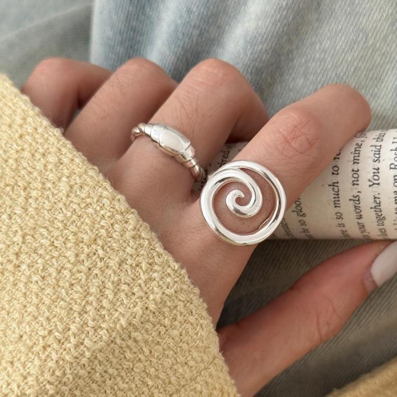 Silver Plated Spiral Rings for Women Copper Metal Croissant Open Index Finger Ring Fashion Jewelry Party Gifts