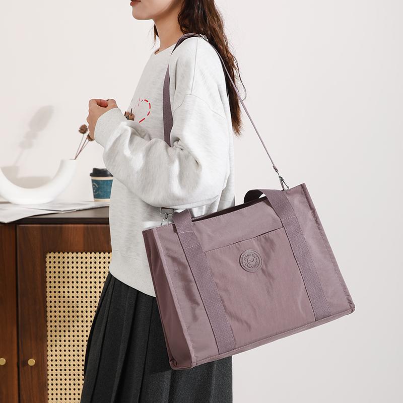 Women's Shoulder Bag Large Capacity Lightweight Tote Bag Nylon Hand Crossbody Bag