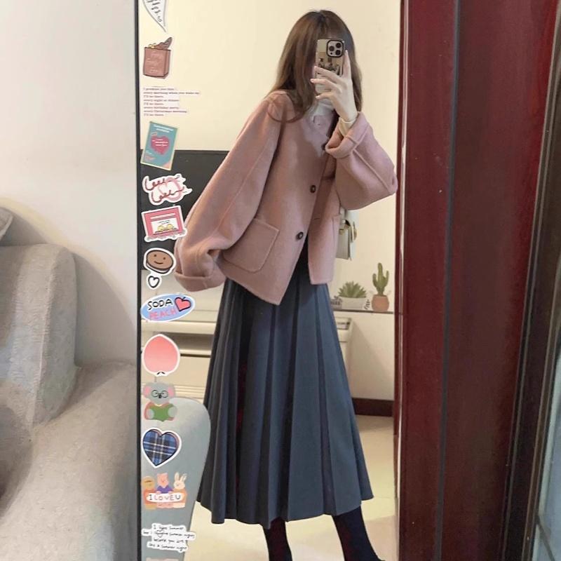 Women Autumn Winter Warm Woolen Blend Short Style Long-sleeved Casual Button Coat O-neck Solid Loose Female Fashion Jacket