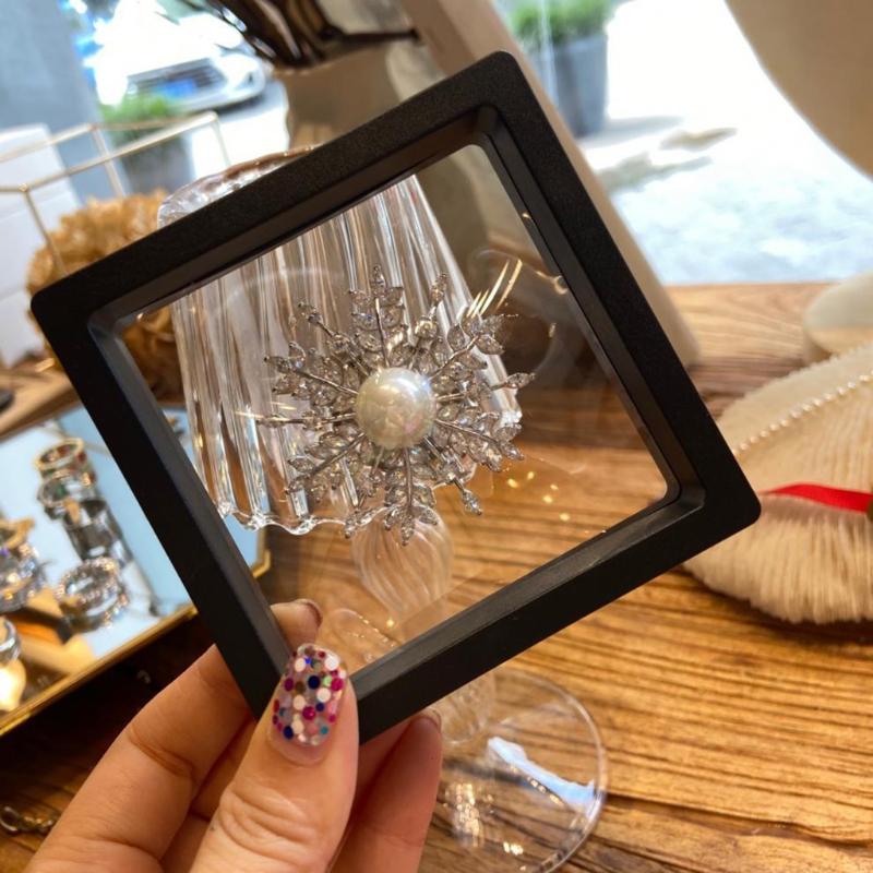 Challenge Coin Display Stand 3D Floating Transparent Phone for Case Jewelry Specimen Military Medal Stand Frame