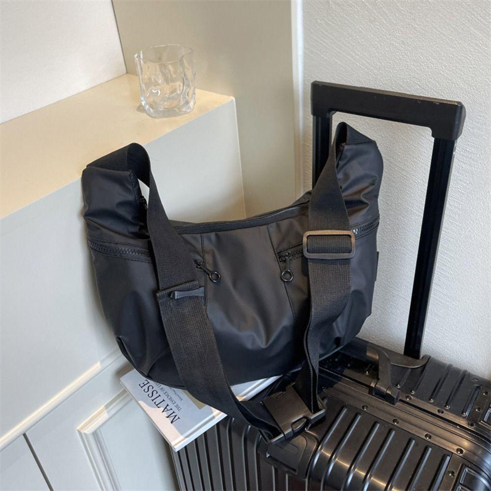 Pouch Black Crossbody Bag Oxford Cloth Solid Color Waterproof Shoulder Bag Large Capacity Smooth Sports Fitness Bag Jogging