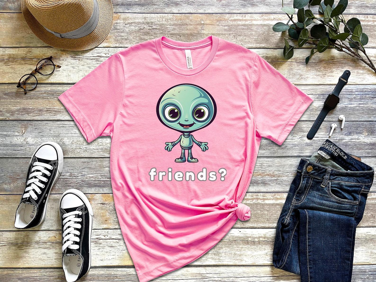 Super Cute Alien friends? T-Shirt, Extraterrestrial friends, Alien friends, friendship, happy, Graphic T-Shirt Inspired by Aliens T-Shirt M
