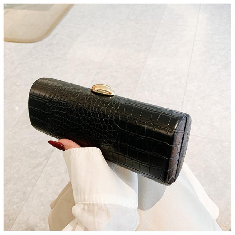 Autumn and winter warm brown crocodile pattern long baguette bag clutch bag trendy locomotive dating party special-shaped bag