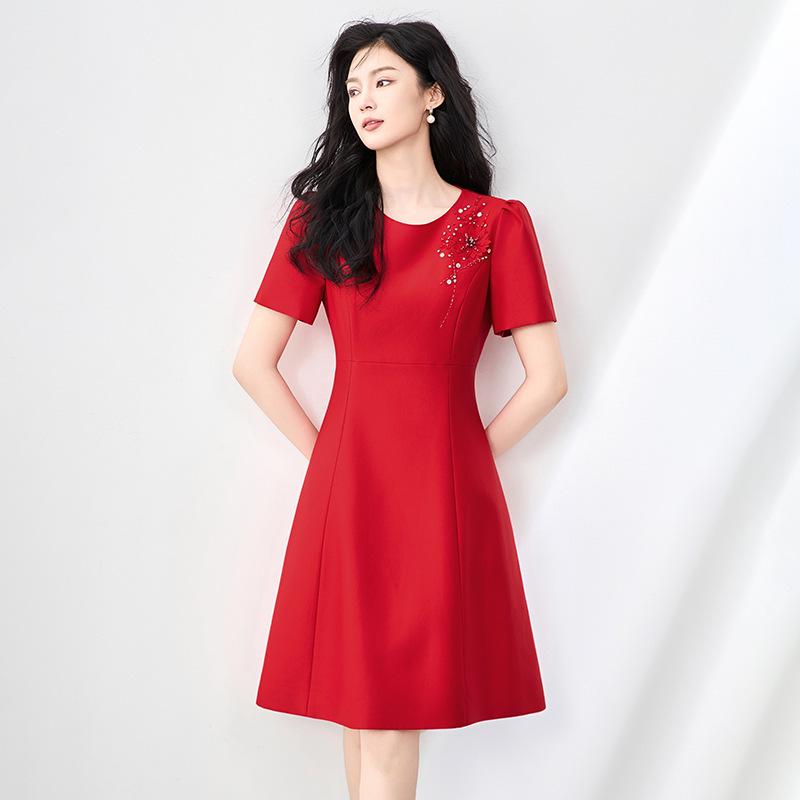 Elegantes leicht luxuriöses mit Diamanten besetztes Blumen-Abendkleid für Damen