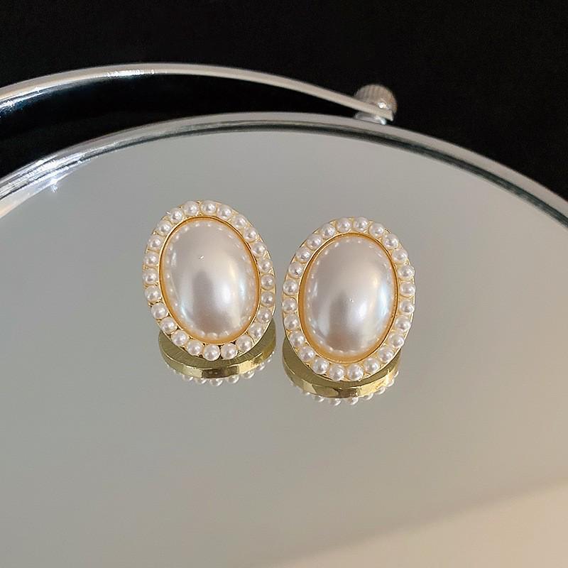 Vintage Silver Pearl Stud Earrings - Elegant Light Luxury Court Style