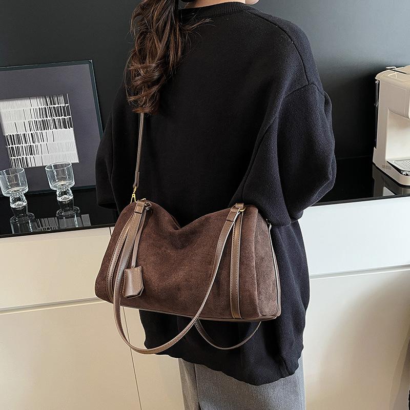 Fashionable Pillow Bag, Large-capacity Commuter Tote Bag, Casual Boston Shoulder Bag