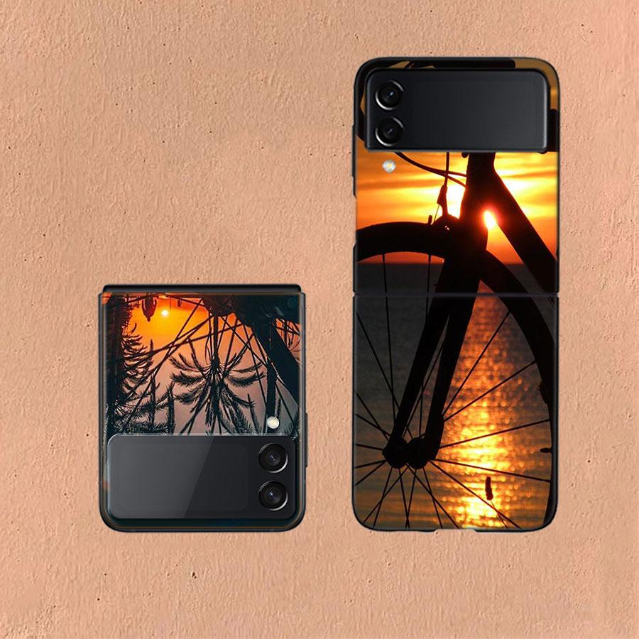 Beautiful Sunset and My Bicycle Phone Case For Samsung Z Flip 6 7 5G Galaxy Z Flip 5 4 3 5G Cases Shockproof Hard Cover TPU