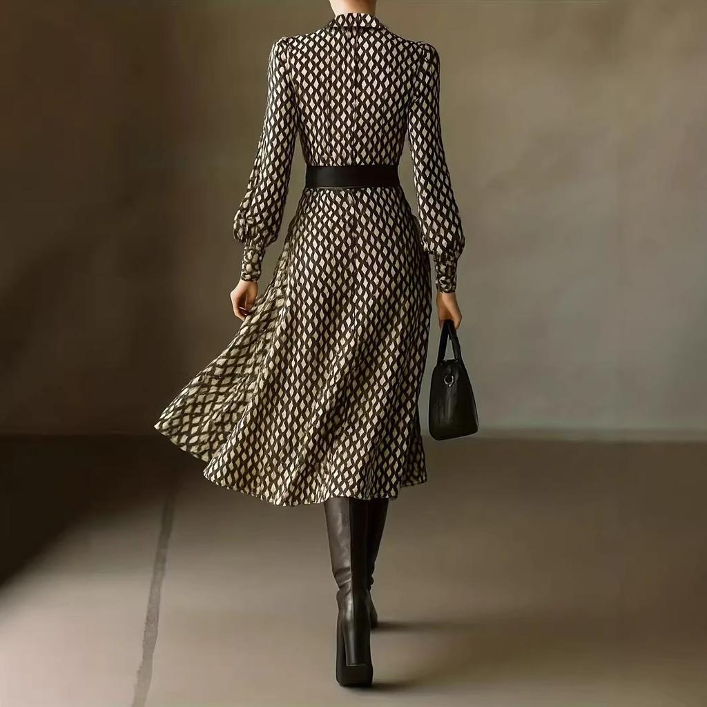 Women Black White Geometric Print V Neck Bell Sleeve Asymmetrical Hem Maxi Dress