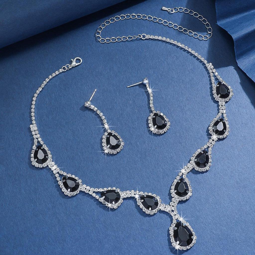 Elegant Zircon Necklace Set: Retro Clavicle Chain Jewelry