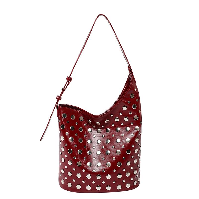 2025 New Super Cool Rivets PU Bucket Shoulder Bags Stylish Design Personality Large Capacity Armpit Bags for Women High Quality