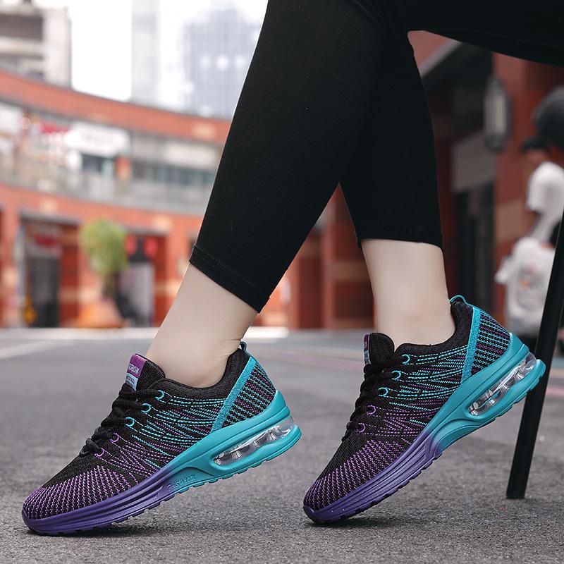 Trendige farbenfrohe Frühjahrs-Flugweberei Sportschuhe mit Air-Cushion-Dämpfung, leichte, atmungsaktive und bequeme Freizeit-Sportschuhe