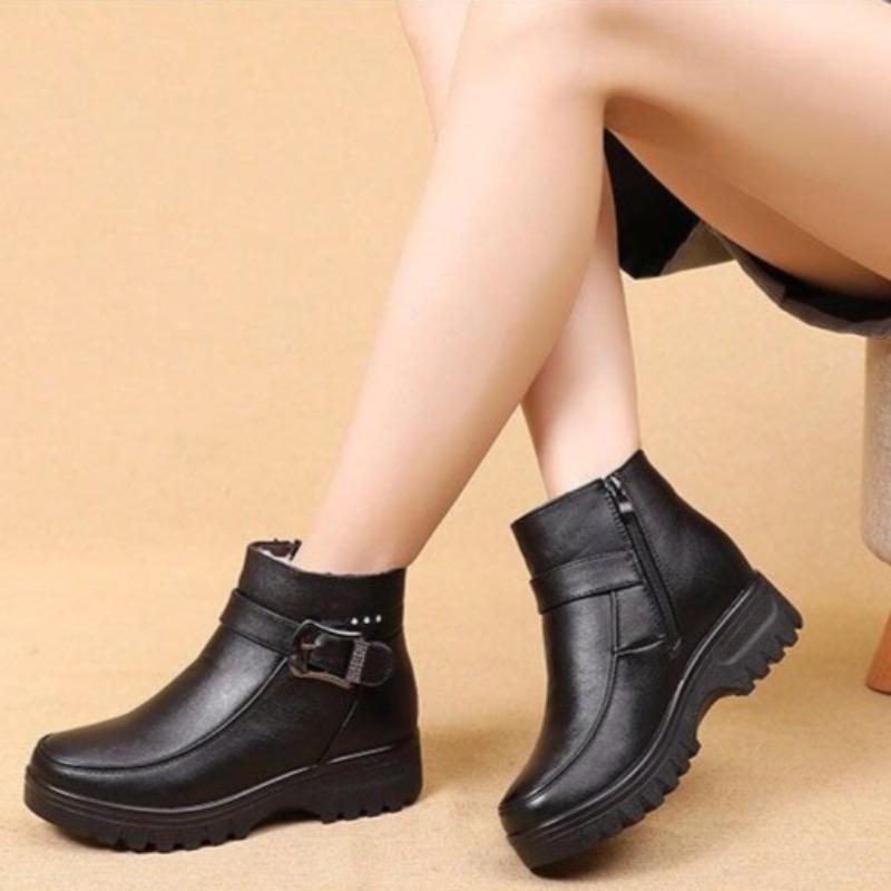 Winter Womens Boots Thick Plush Warm Snow Boots Outdoor Waterproof Leather Boots Women High Top Cotton Shoes Botas Mujer