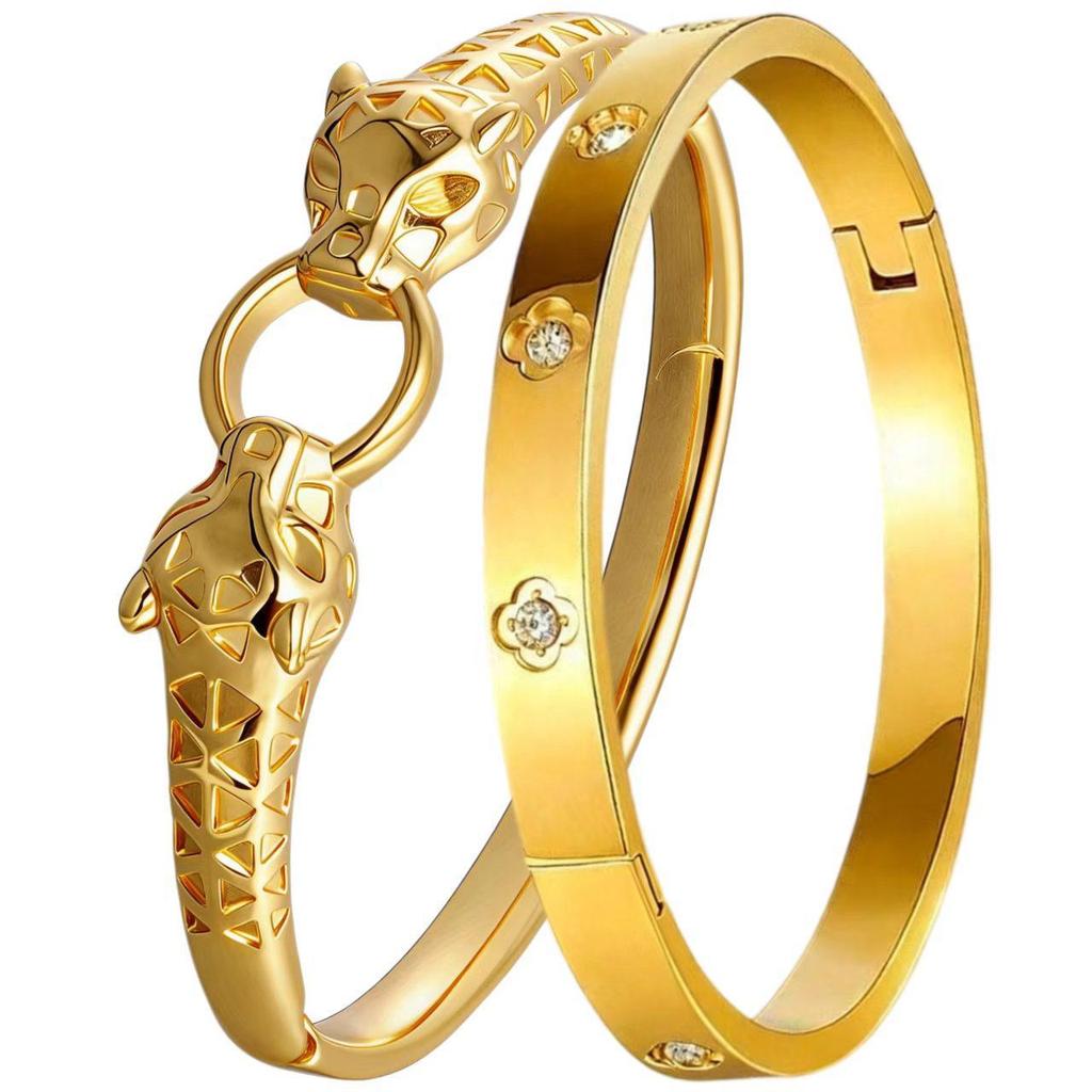 New Heart-Shaped Stainless Steel Bracelet – Girls' Light Luxury, Stylish & Non-Fading