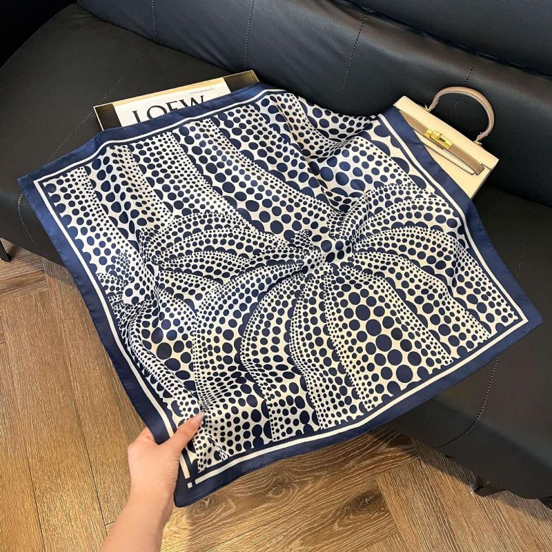 New 71 * 71cm Korean version small square scarf women's silk scarf spring and summer thin sunscreen scarf neck protection tied bag headband scarf