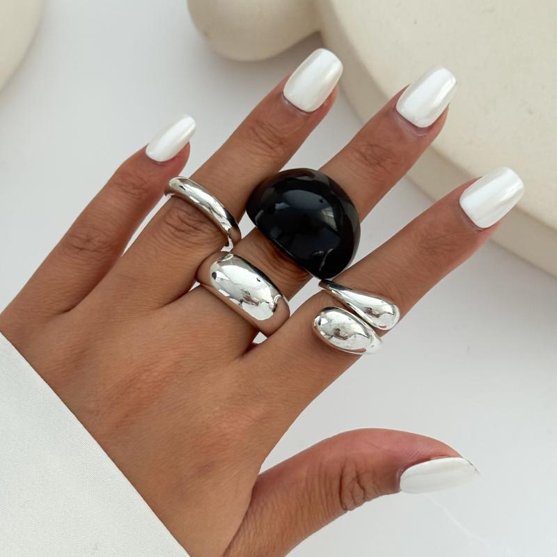 

2/4/5Pcs Y2K Boho Wide Thick Resin Acrylic Rings Set Trendy Metal Silver Color Smooth Water Drop Finger Ring Jewelry Accessories as the picture