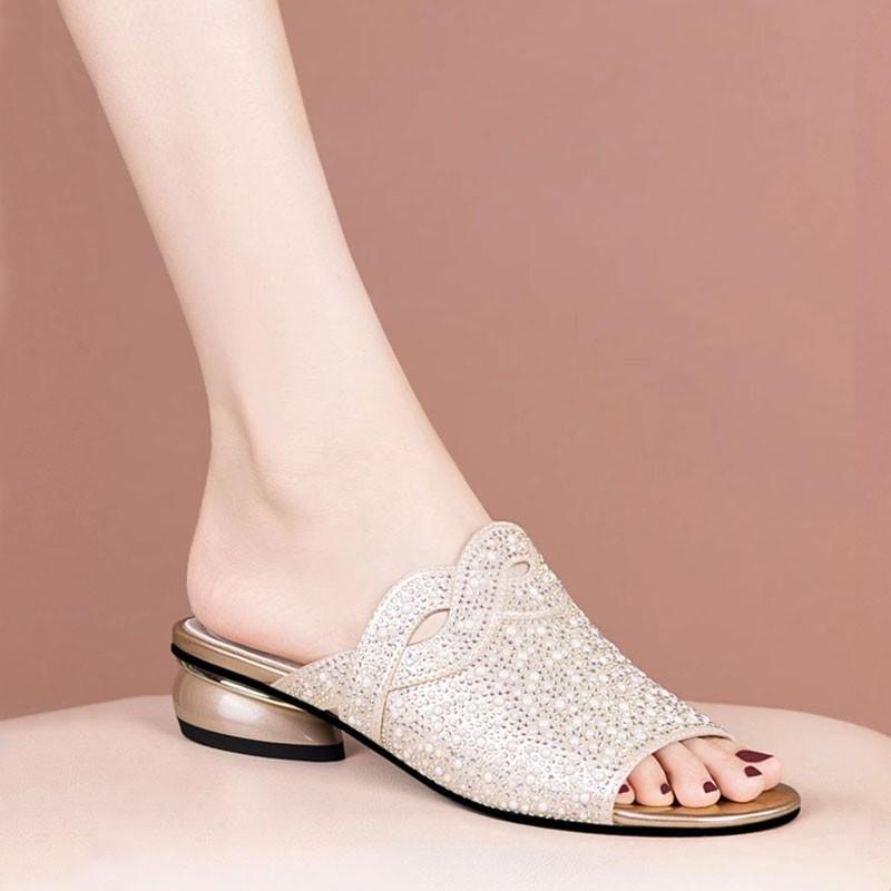 2025 new summer sandals medium heel thick heel sandals lazy shoes rhinestone pearl fish mouth half slippers factory