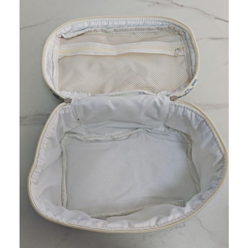 Blue Floral Quilted Cosmetic Bag Large Capacity Handheld Makeup Organizer Travel Toiletry Bag