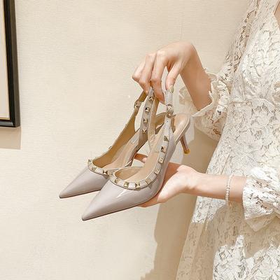 Ladies Heels Pointed Head with Warren Rivet High Heels, Sandals Are Versatile